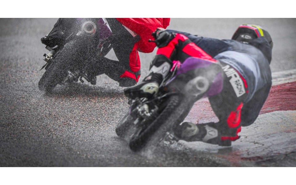 La lluvia no empaña una jornada de cronos llena de talento y espectáculo de la MIR Racing Finetwork Cup en Móra d’Ebre